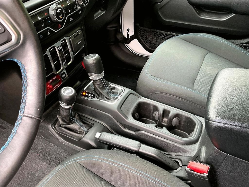 Used 2023 White Jeep Rubicon 4xe image 14