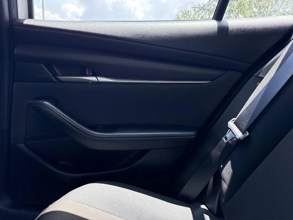 Used 2025 White Mazda 2.5 S image 22
