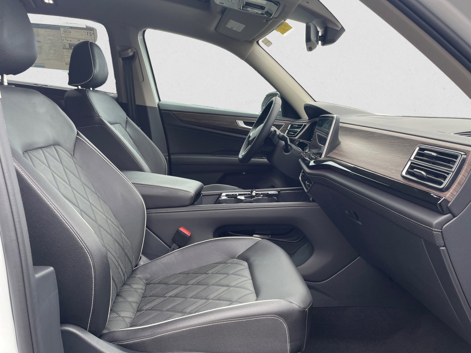 2026 Volkswagen Atlas SEL Premium R-Line - Photo 15