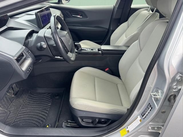 Used 2024 Silver Toyota XLE image 6