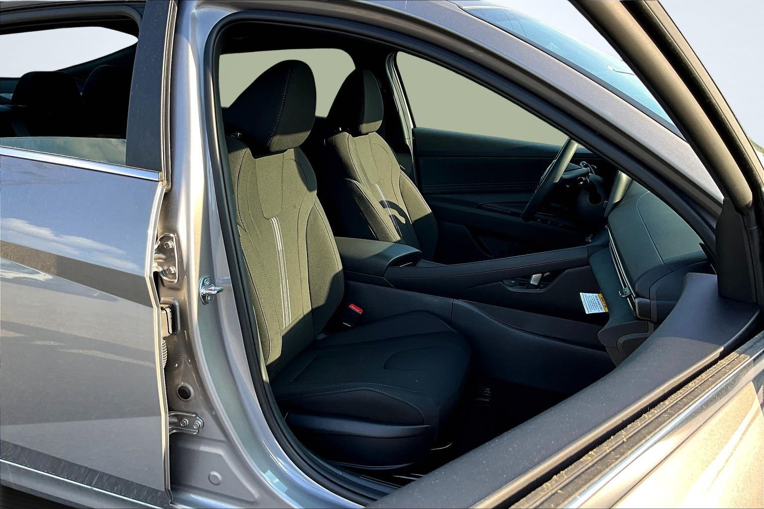 New 2026 Gray Hyundai SEL Sport Premium image 9