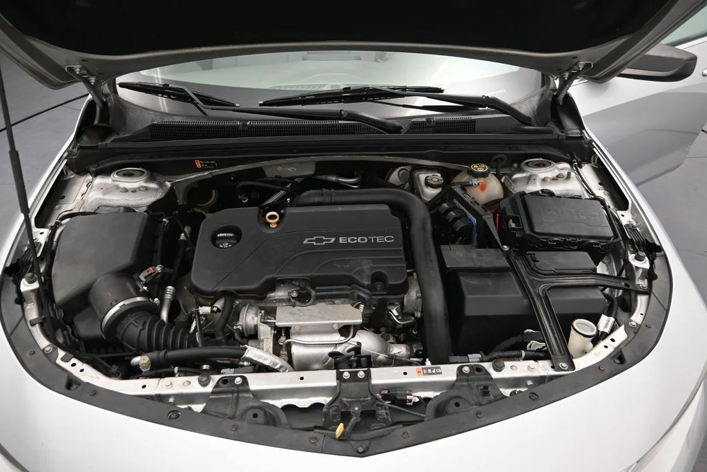 Used 2017 Silver Ice Metallic Chevrolet LS image 13