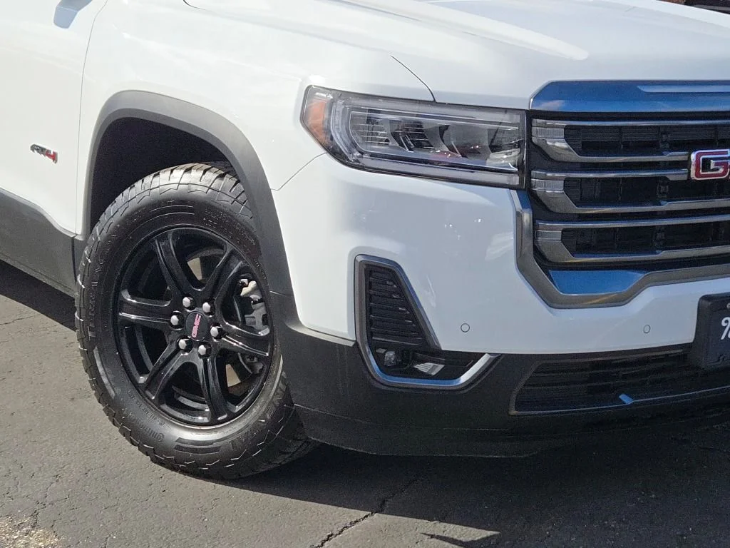 2023 GMC Acadia AT4 - Photo 3