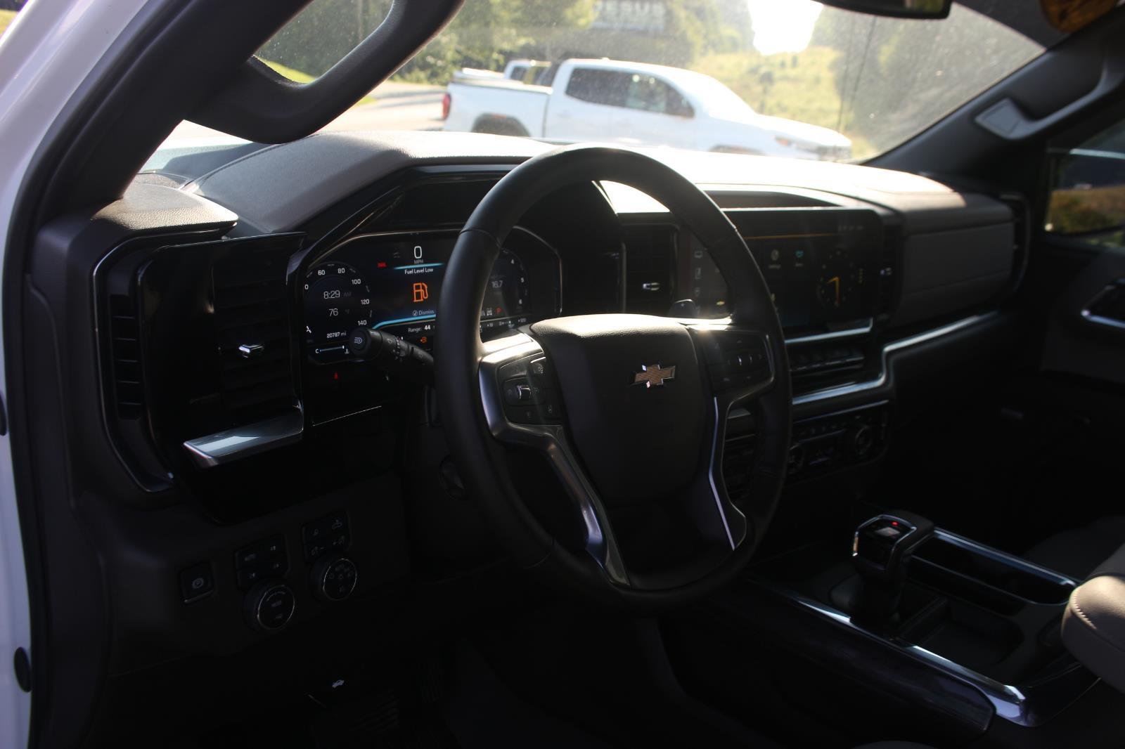 Used 2024 Summit White Chevrolet LTZ image 17