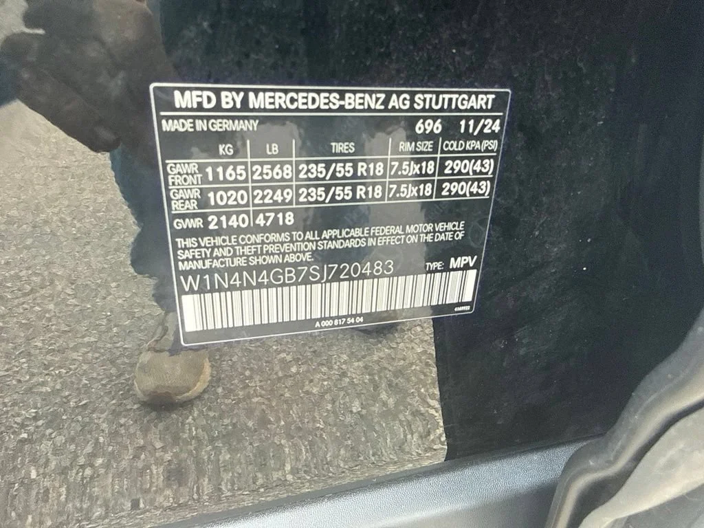 Used 2025 Black Mercedes-Benz GLA 250 image 31