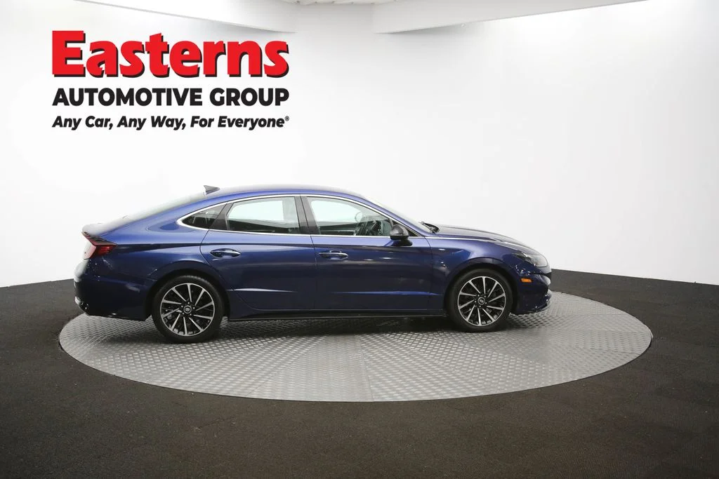 Used 2020 Blue Hyundai SEL Plus image 42