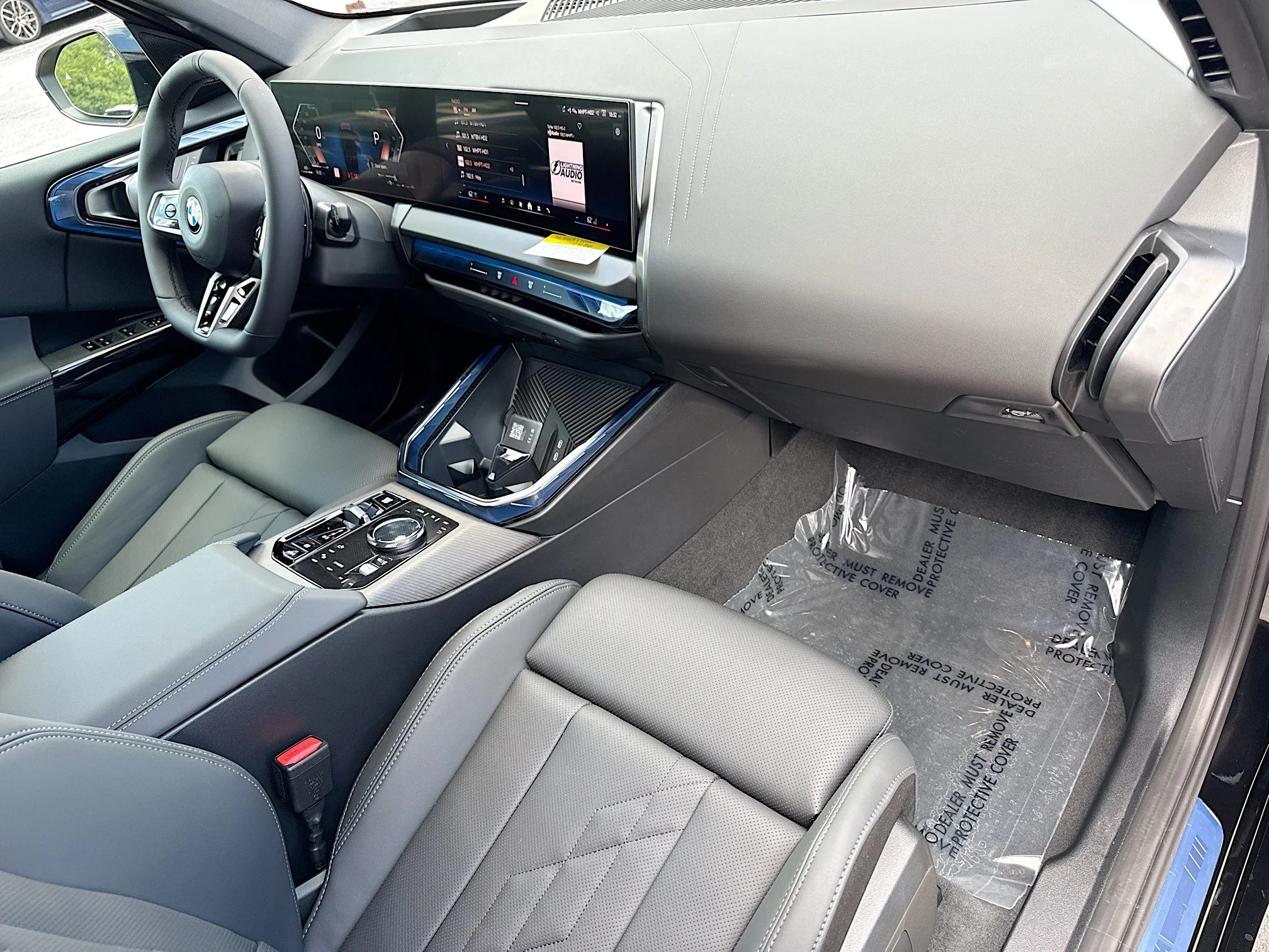 New 2026 Black Sapphire Metallic BMW 30 xDrive image 14