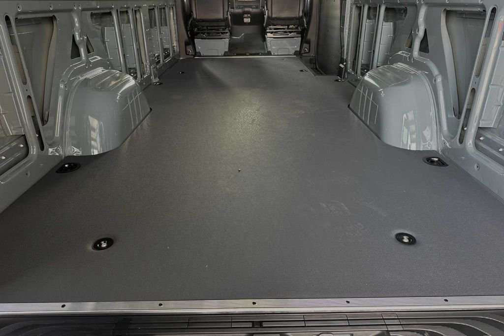 Used 2024 Blue Mercedes-Benz Cargo 170 WB image 15