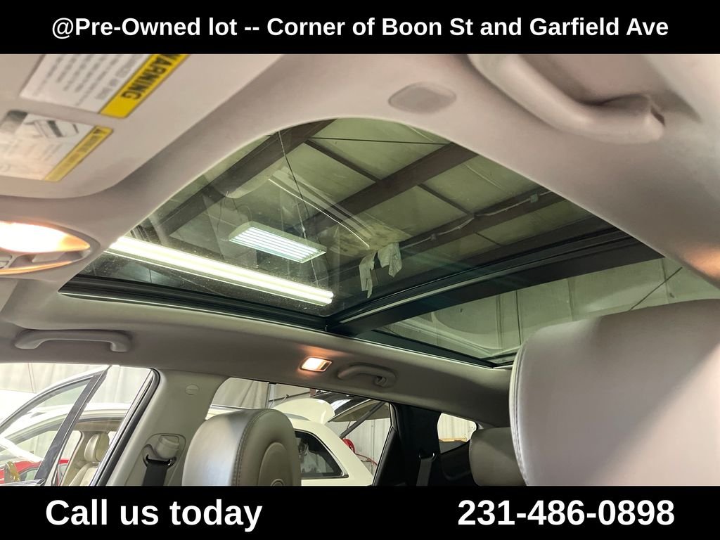 Used 2014 Gray Hyundai Base image 13