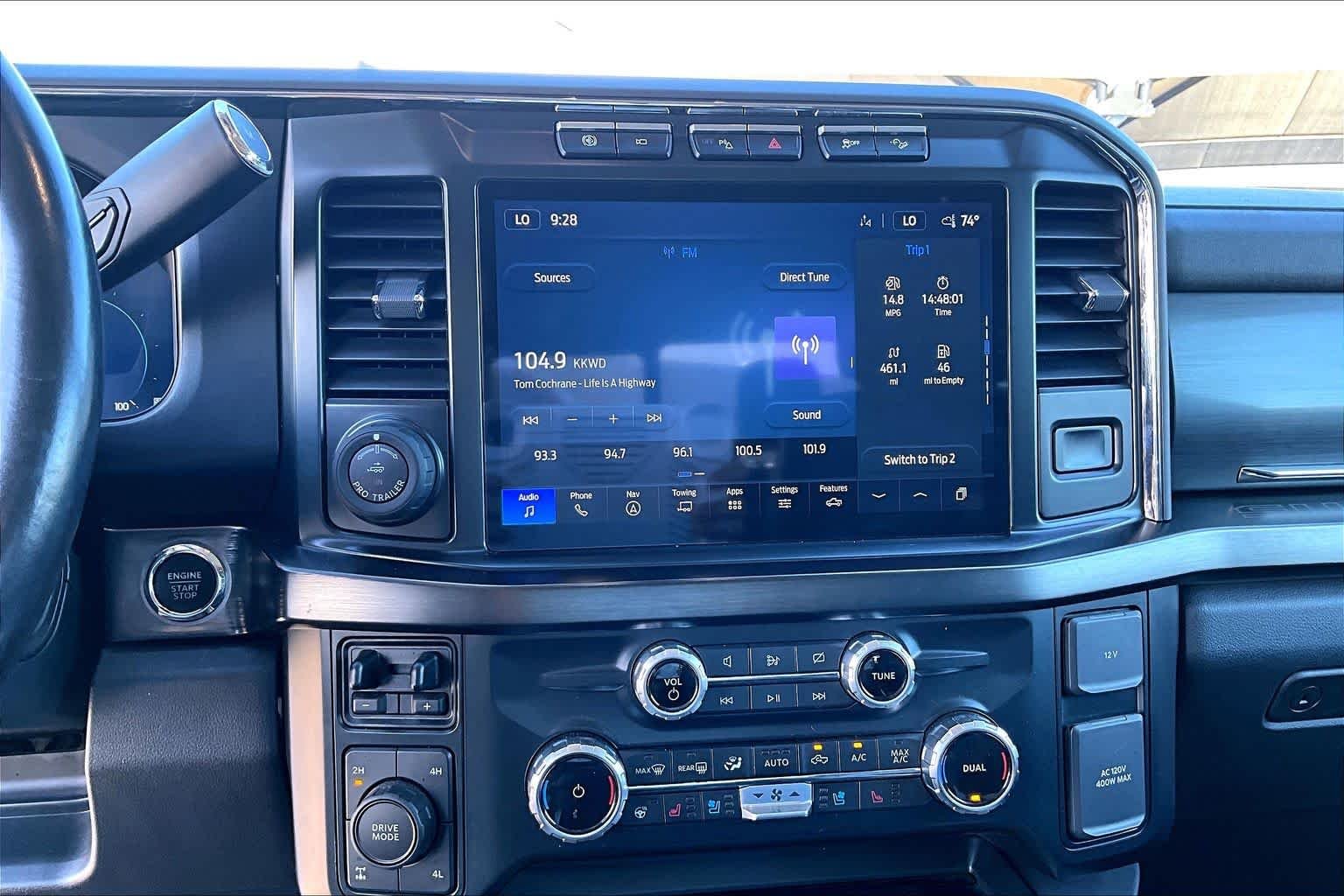 Used 2023 Azure Gray Metallic Tri-Coat Ford LARIAT image 31