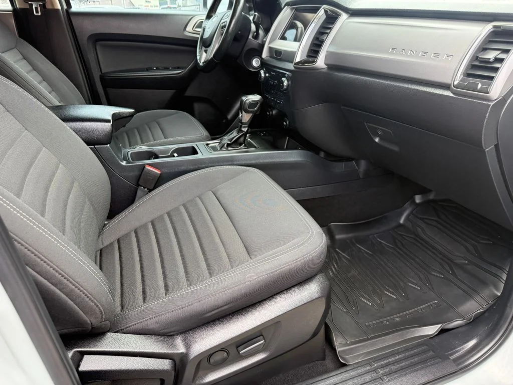 Used 2023 Green Ford XLT image 11