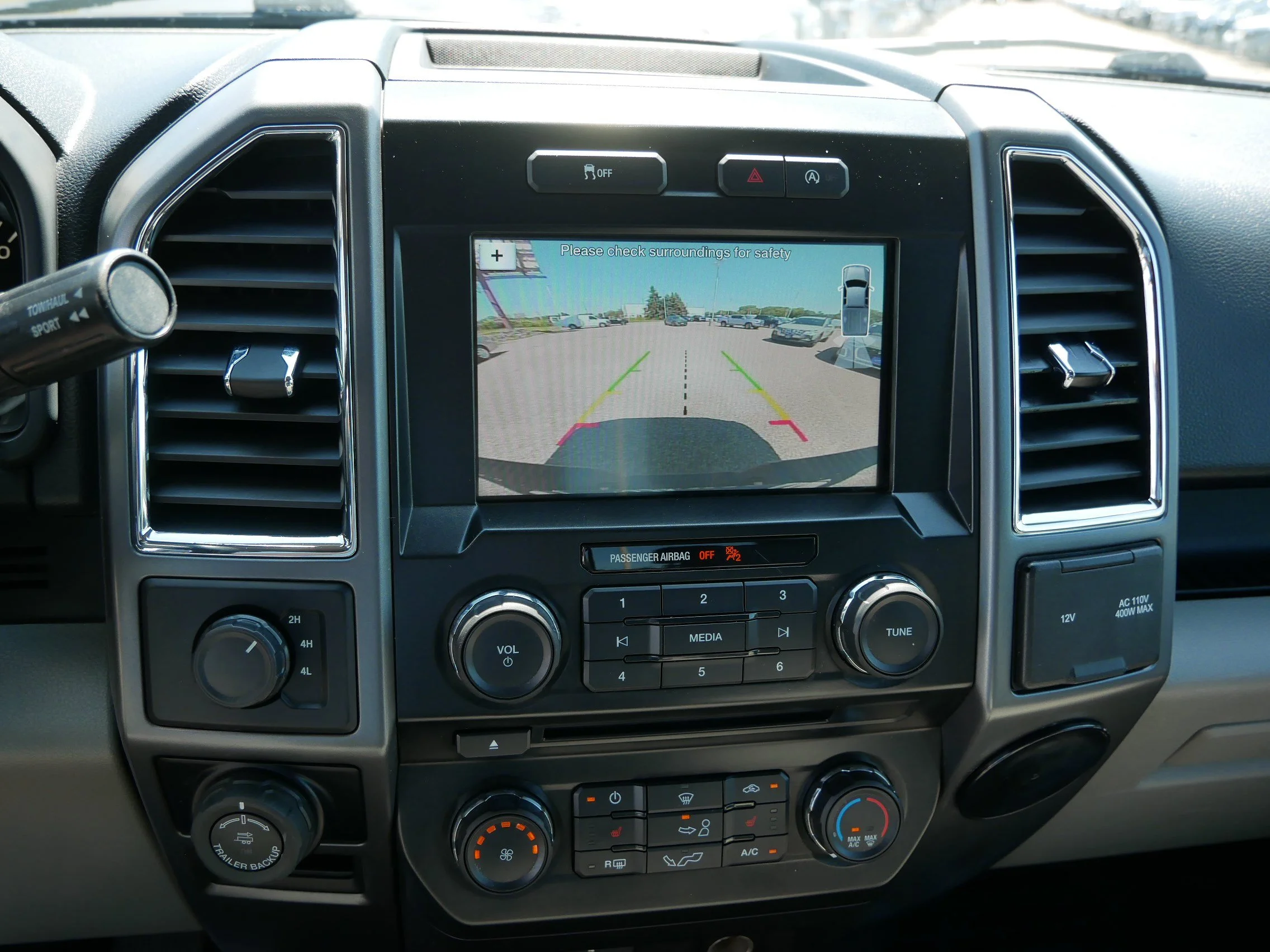 Certified Used 2022 Agate Black Ford XLT image 32