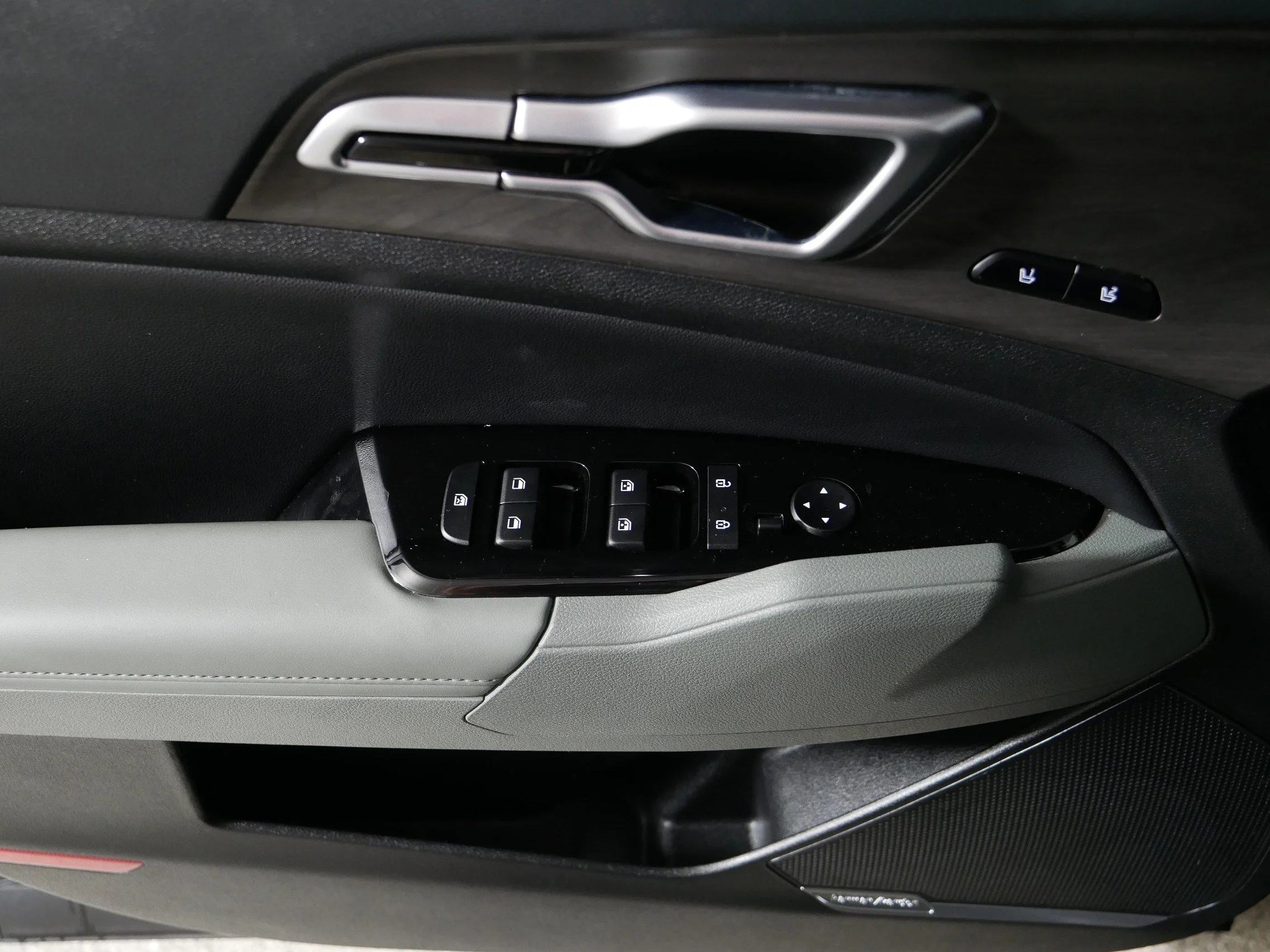 Used 2023 Ebony Black Kia X-Pro Prestige image 19
