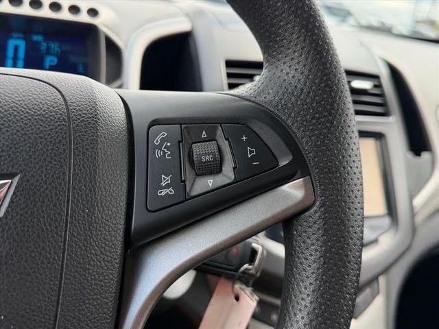 Used 2015 Gray Chevrolet LT image 13