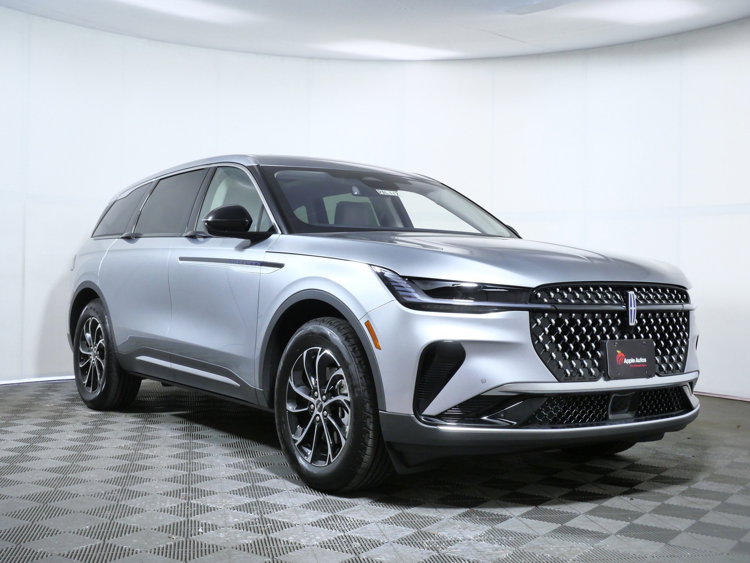 2026 Lincoln Nautilus Premiere AWD's photo