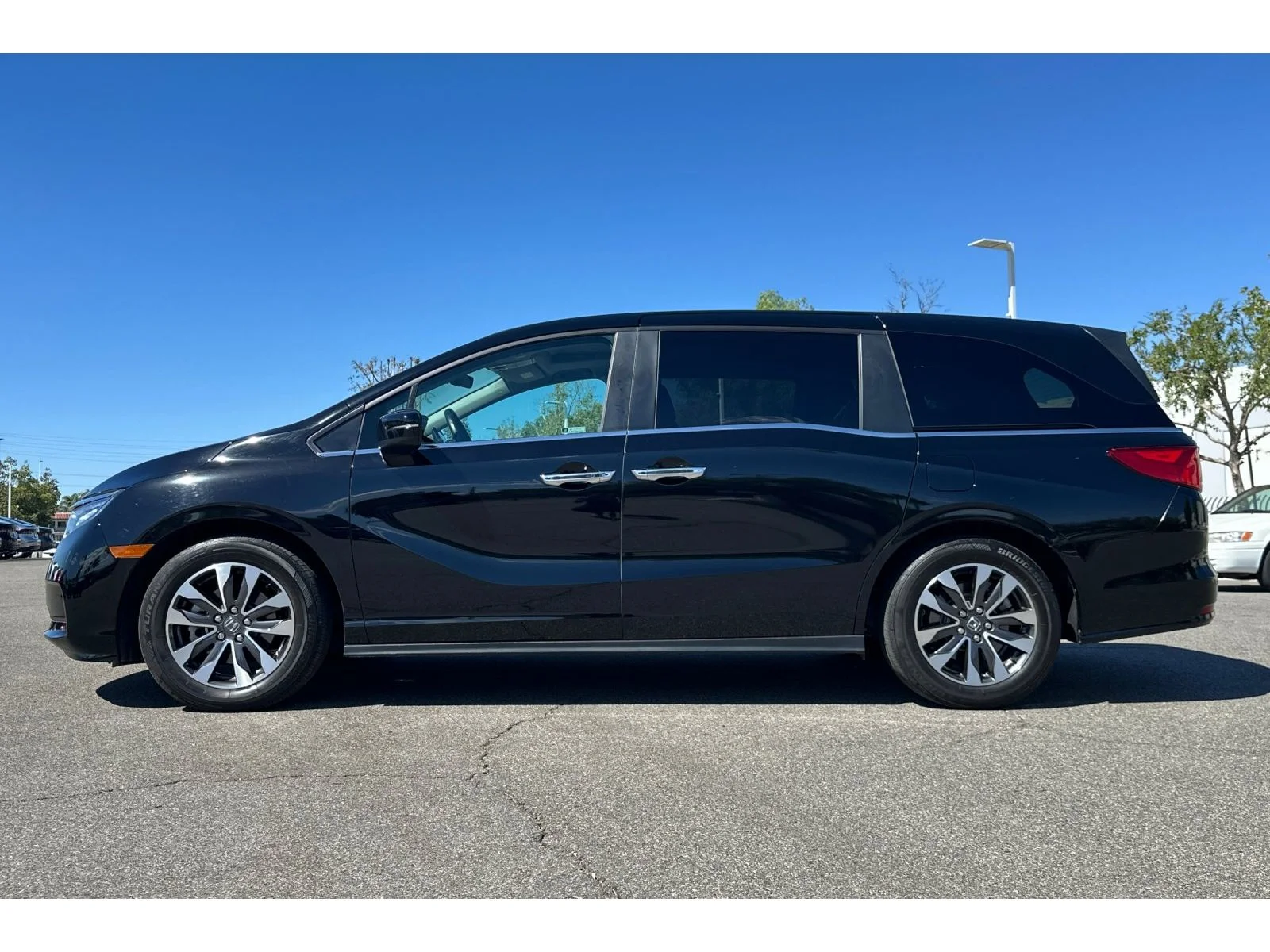 Used 2024 Crystal Black Pearl Honda EX-L image 2