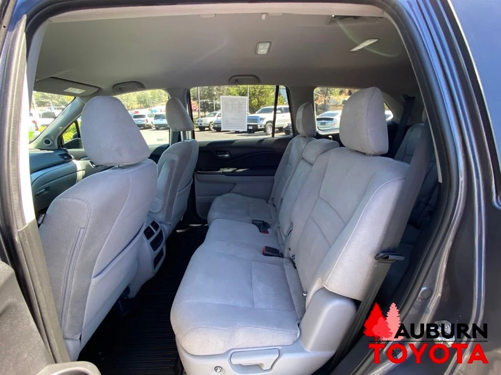 Used 2019 Modern Steel Metallic Honda EX image 25