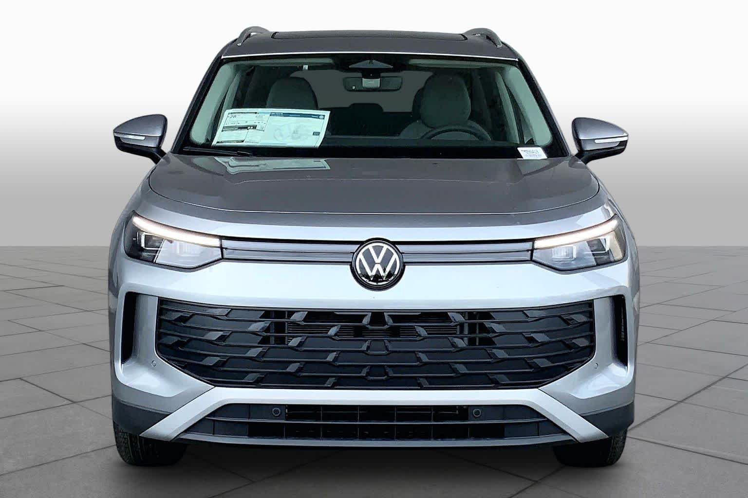 New 2026 Pyrite Silver Metallic Volkswagen SE image 3