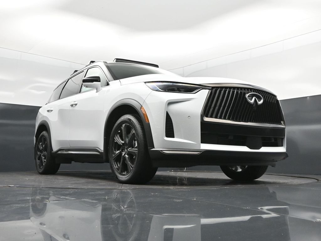 New 2027 2T RAD WHT INFINITI Autograph AWD image 45