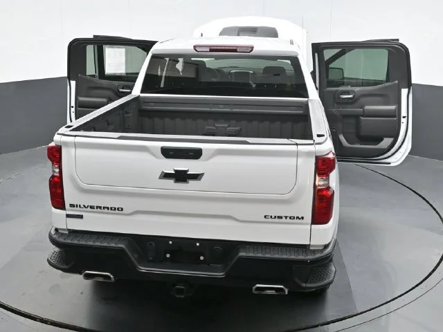 Used 2025 Summit White Chevrolet Custom Trail Boss image 27