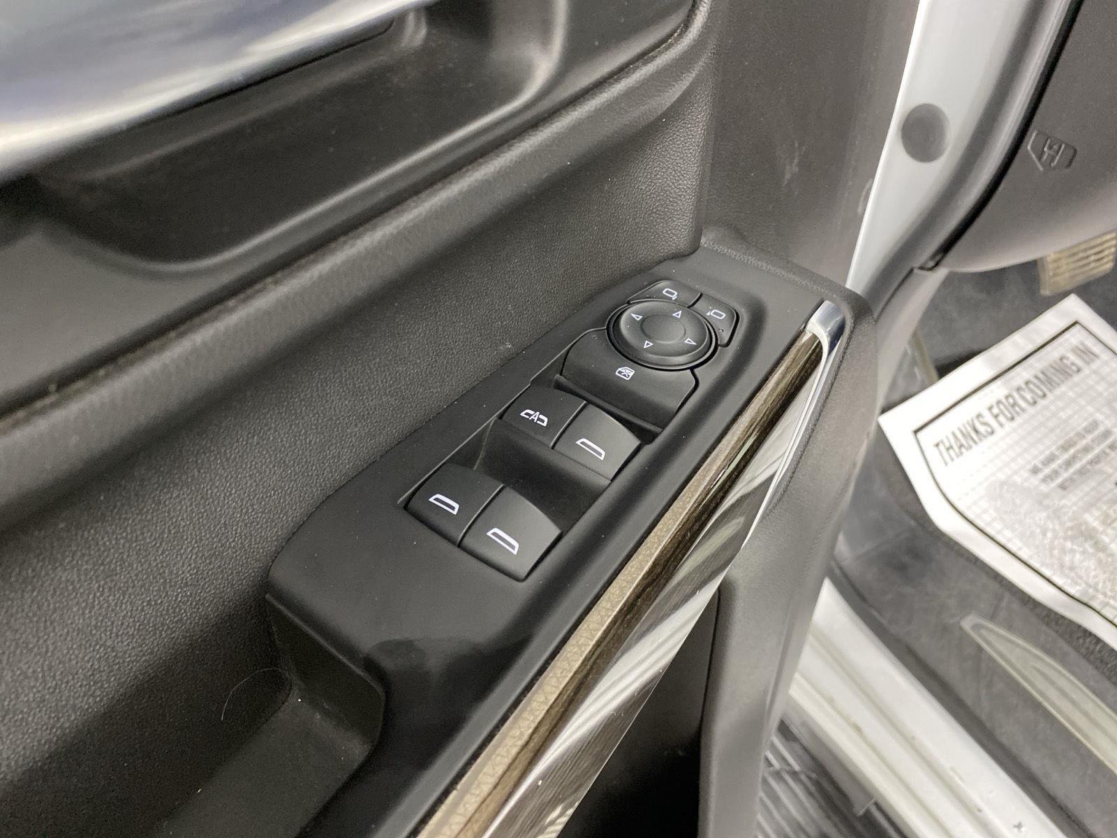 Used 2021 Silver Ice Metallic Chevrolet LT image 18