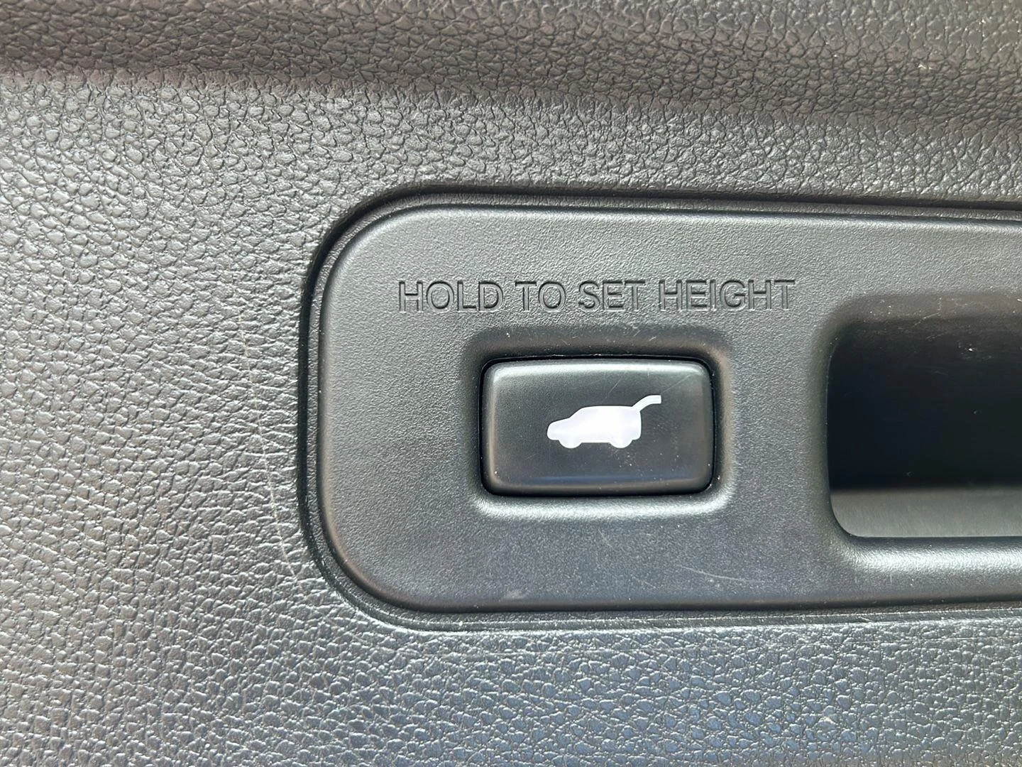 Used 2019 White Diamond Pearl Honda Touring image 16