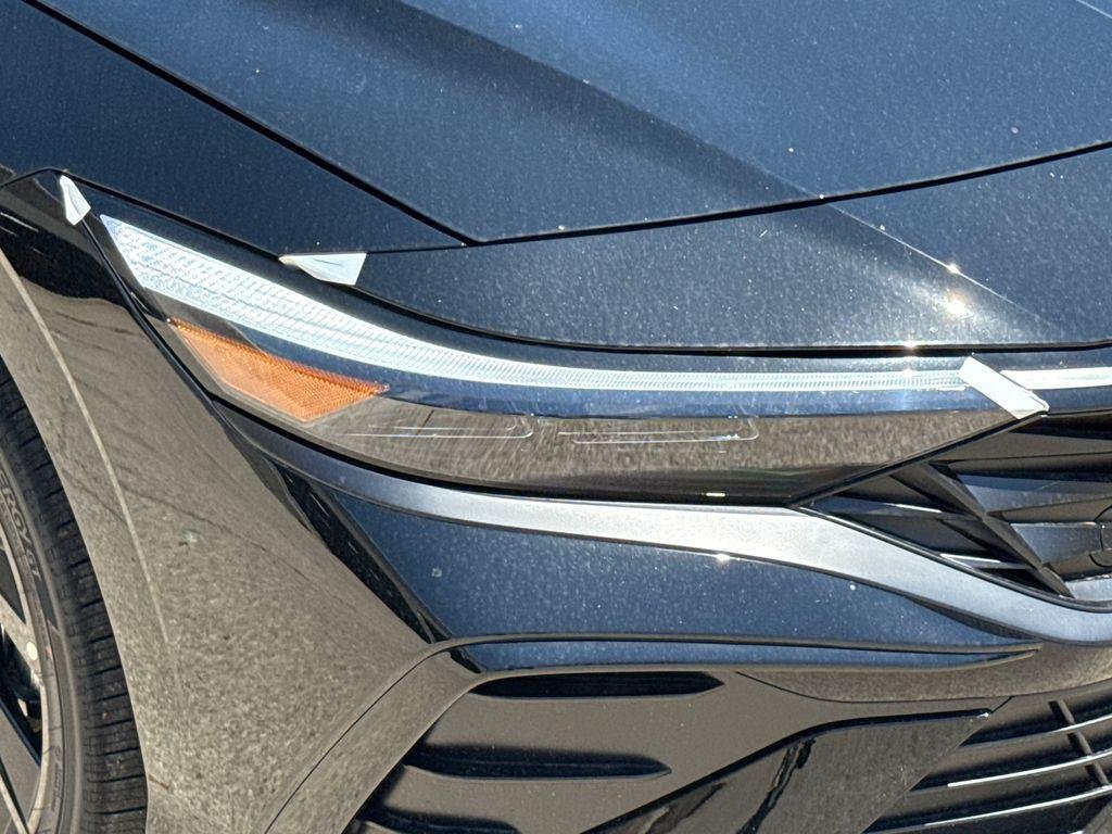 New 2026 Black Hyundai SEL Sport Premium image 4