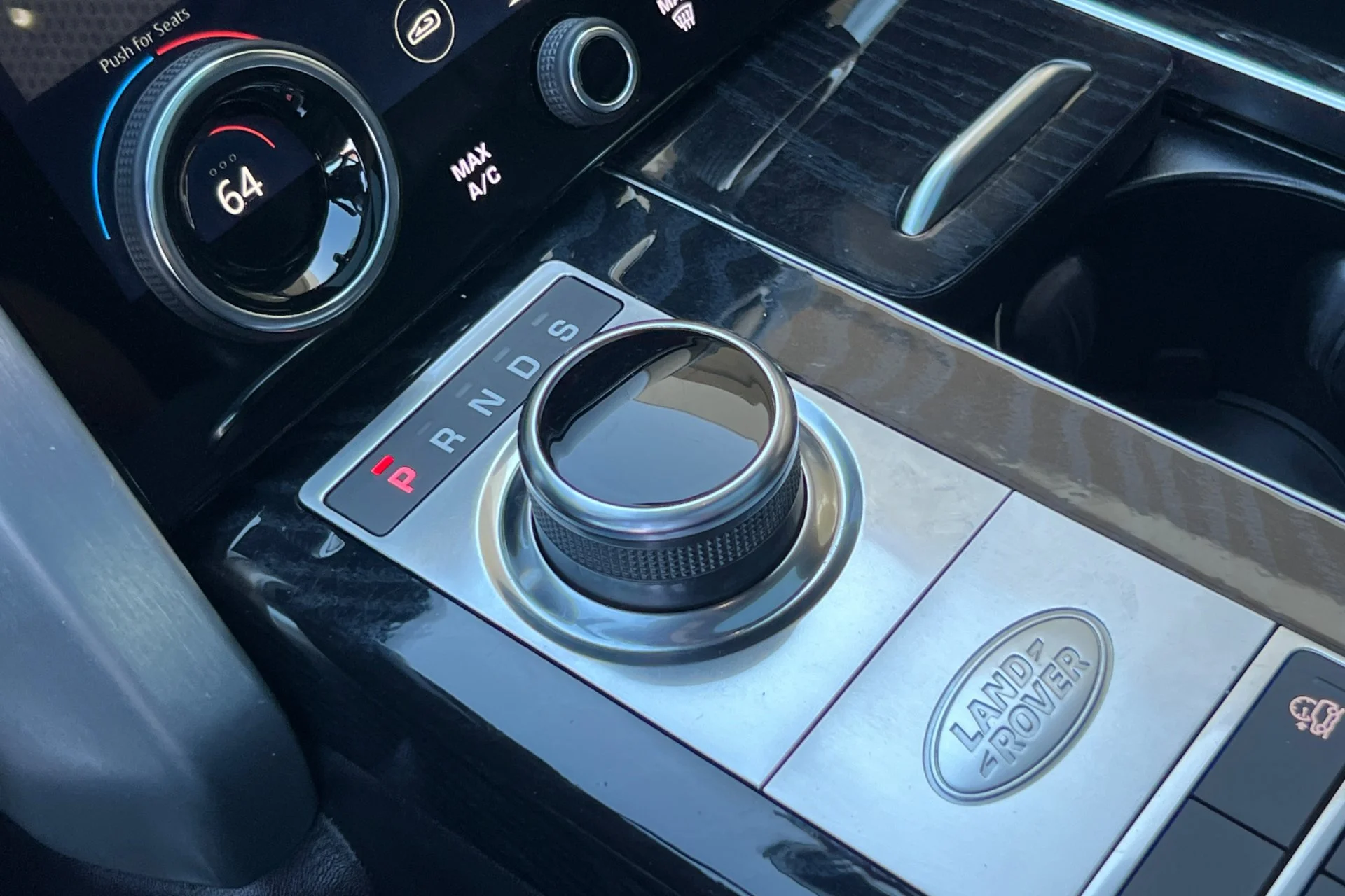 Used 2022 Black Land Rover Autobiography image 24