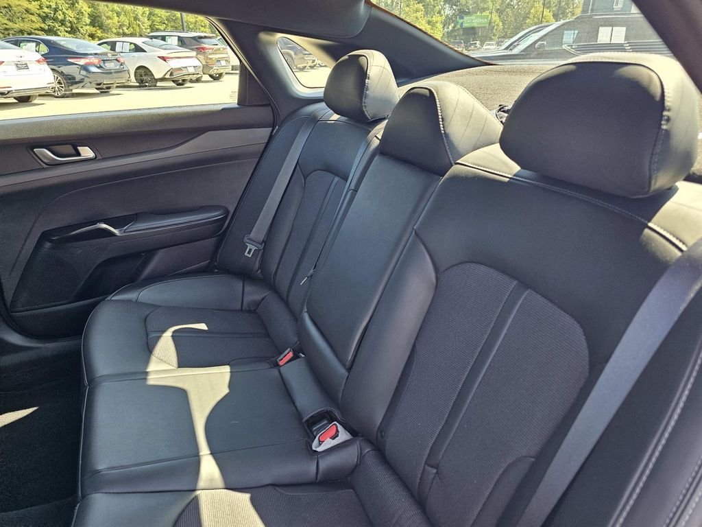Used 2022 Black Kia GT-Line image 37