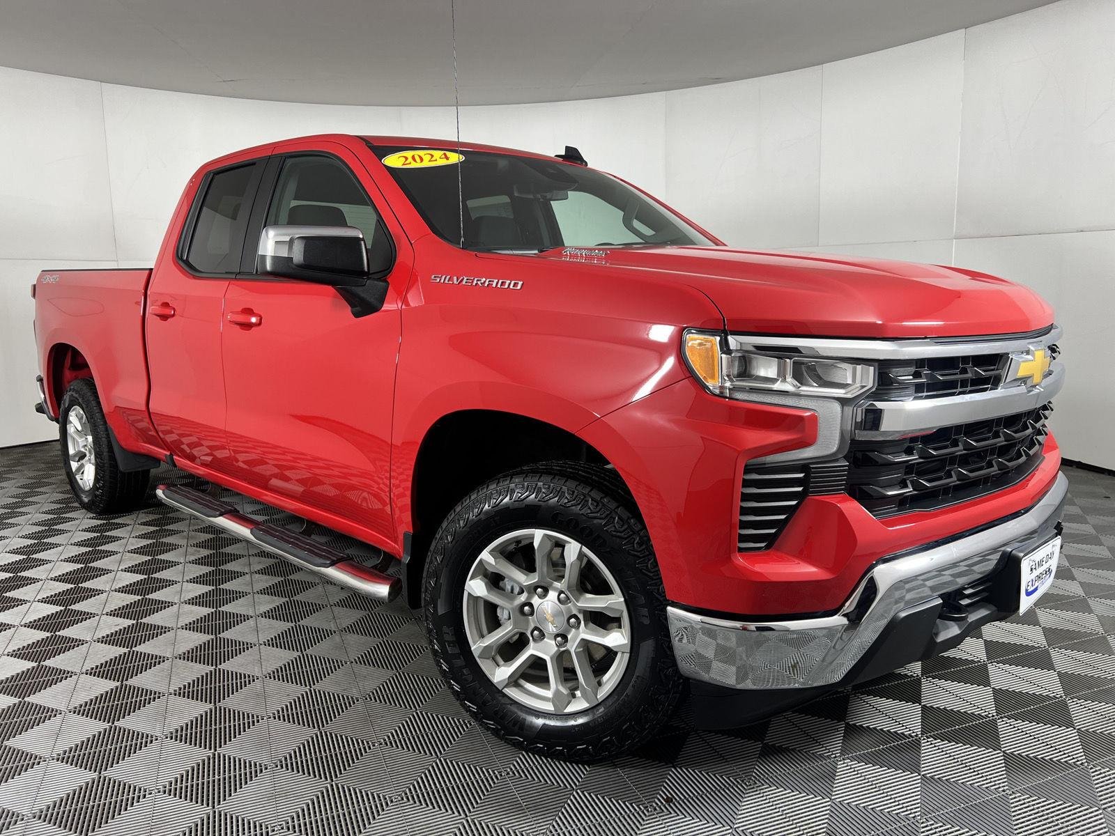 Used 2024 Red Hot Chevrolet LT image 30