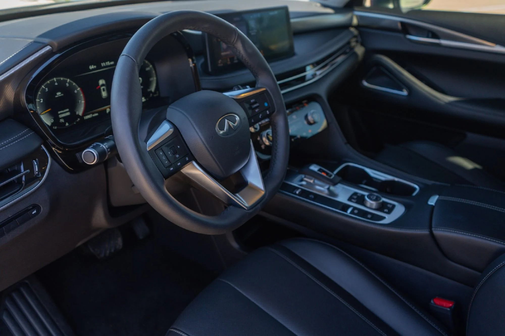 2025 INFINITI QX60 LUXE - Photo 7
