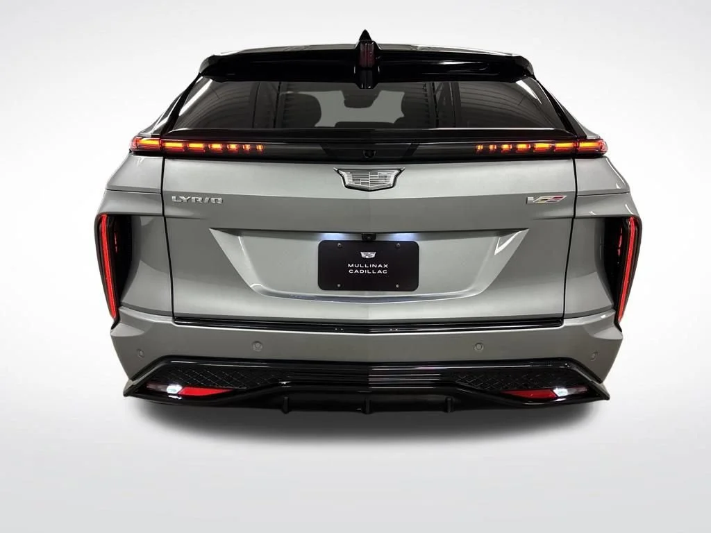 New 2026 Argent Silver Metallic Cadillac V-Series image 18