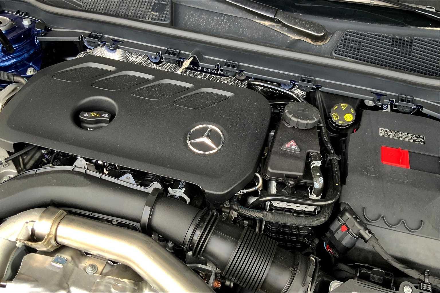 Used 2025 Starling Blue Metallic Mercedes-Benz CLA 250 image 19