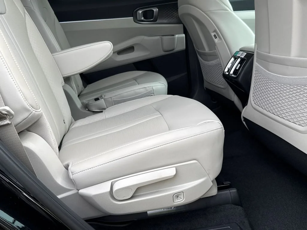 2025 Kia Sorento EX Hybrid - Photo 15