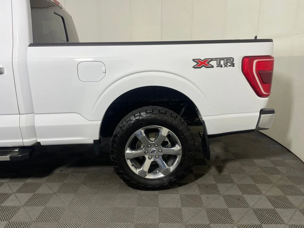 Used 2022 Oxford White Ford XLT image 5