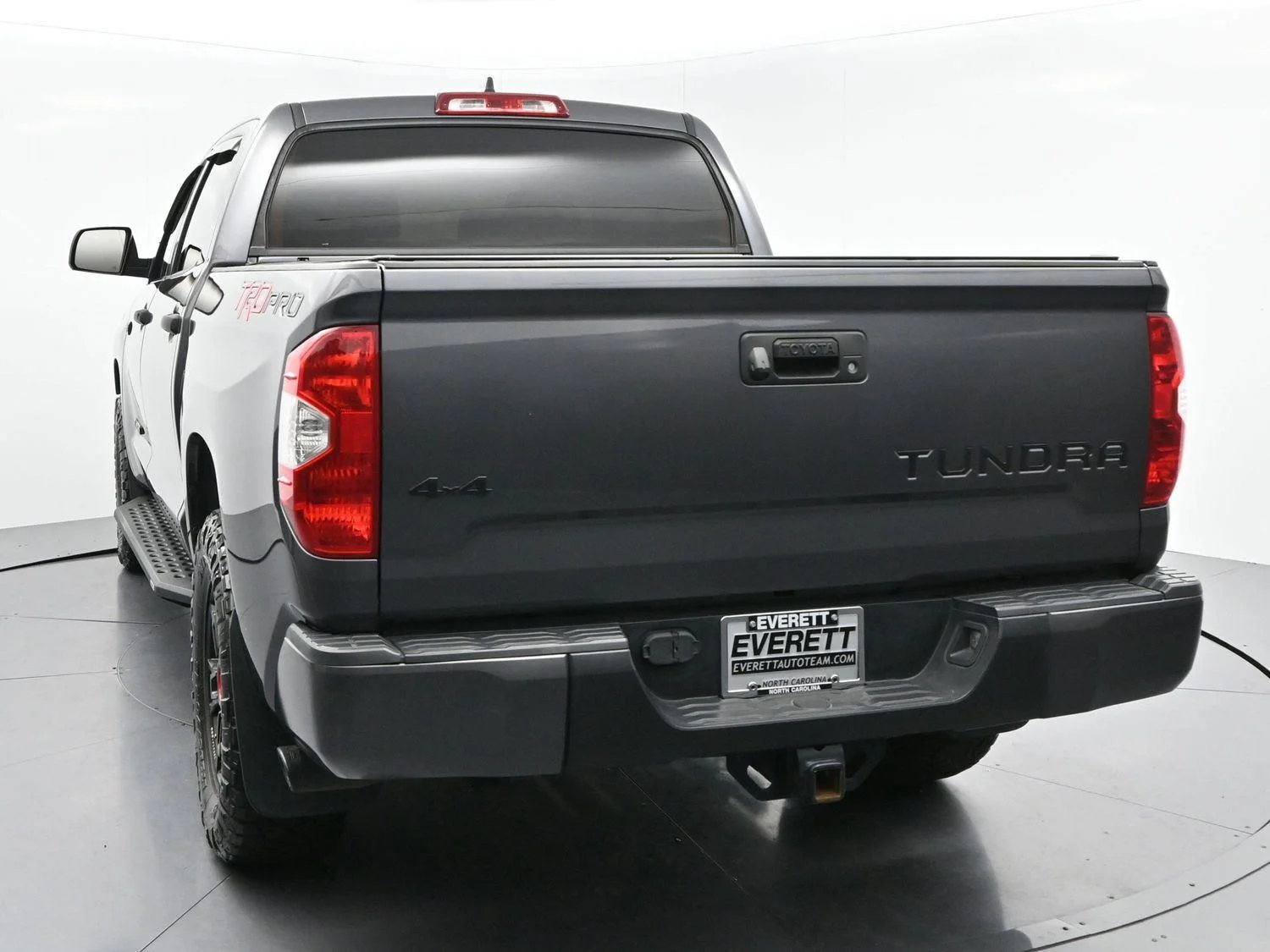 Used 2020 Magnetic Gray Metallic Toyota SR5 image 6