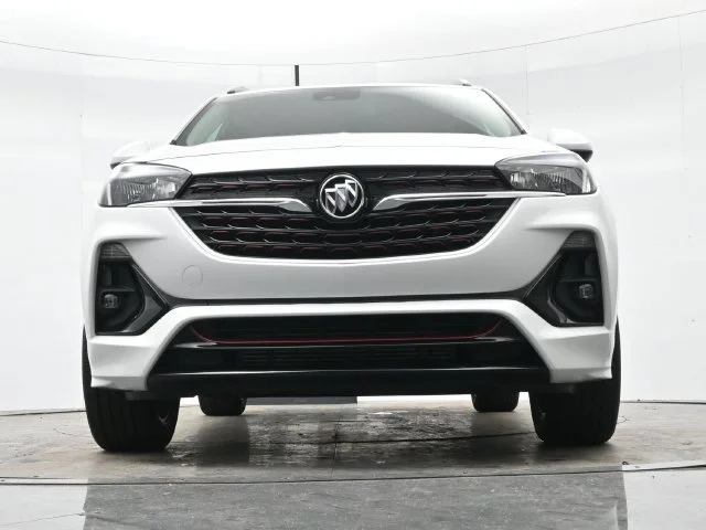 Used 2021 WHITE FROST TRICOAT Buick Preferred image 23