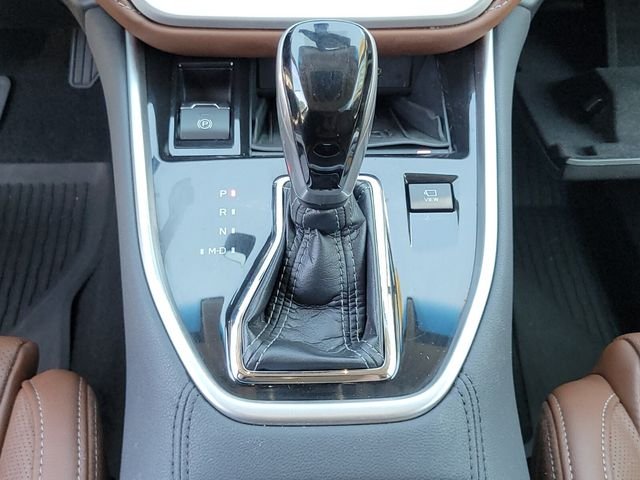 Used 2020 White Subaru Touring XT image 25