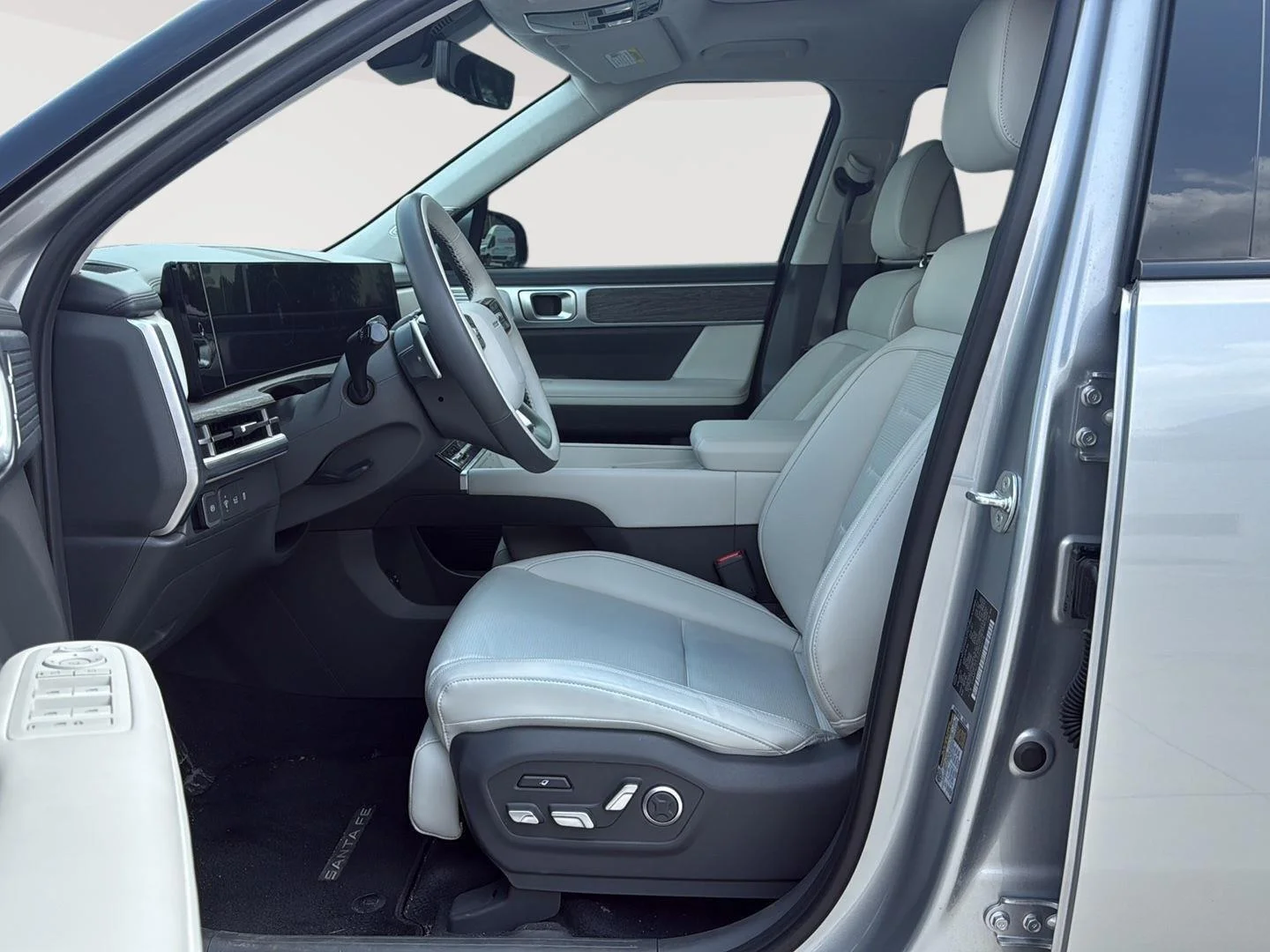 2025 Hyundai Santa Fe Calligraphy Hybrid AWD's photo