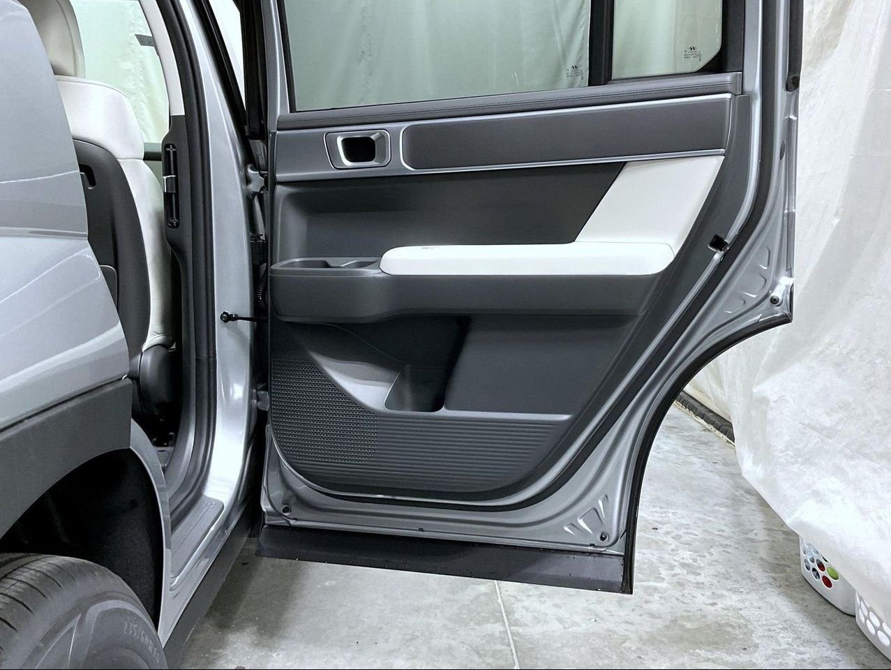 New 2026 Silver Hyundai SE image 18