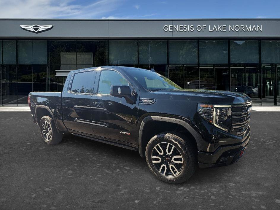 Used 2024 Onyx Black GMC AT4 image 3