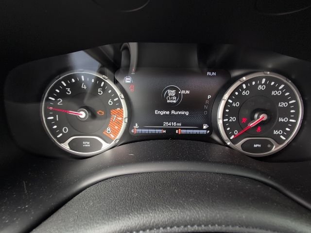 Used 2022 Teal Jeep Latitude image 4