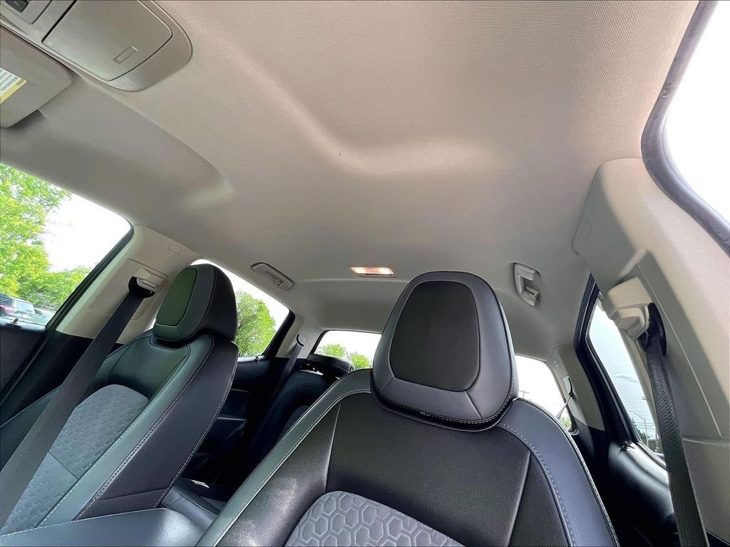 Used 2018 Gray Chevrolet Z71 image 7