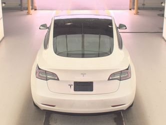 Used 2021 White Tesla Standard Range Plus image 6