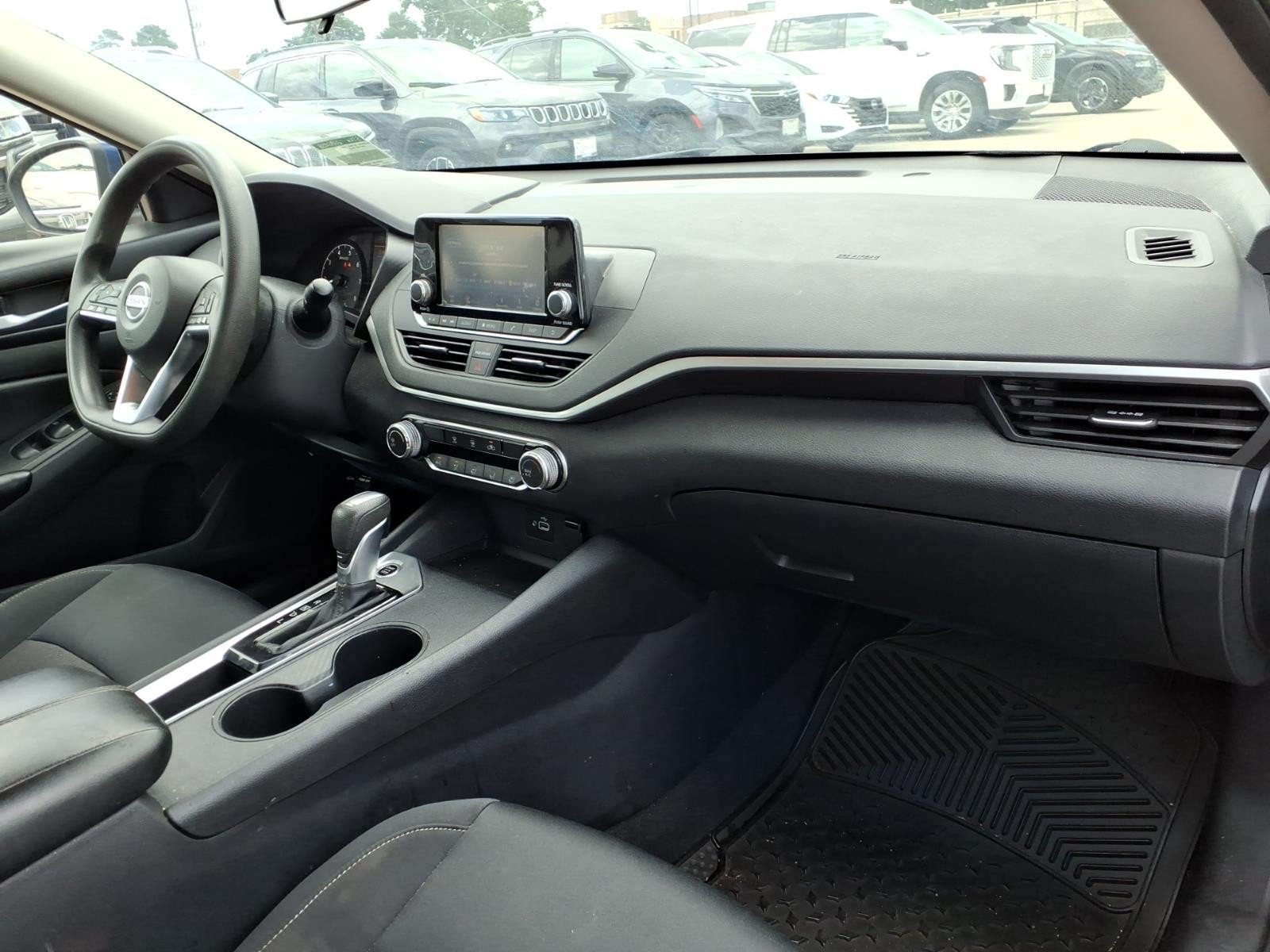 2022 Nissan Altima 2.5 S Blue at G Motors
