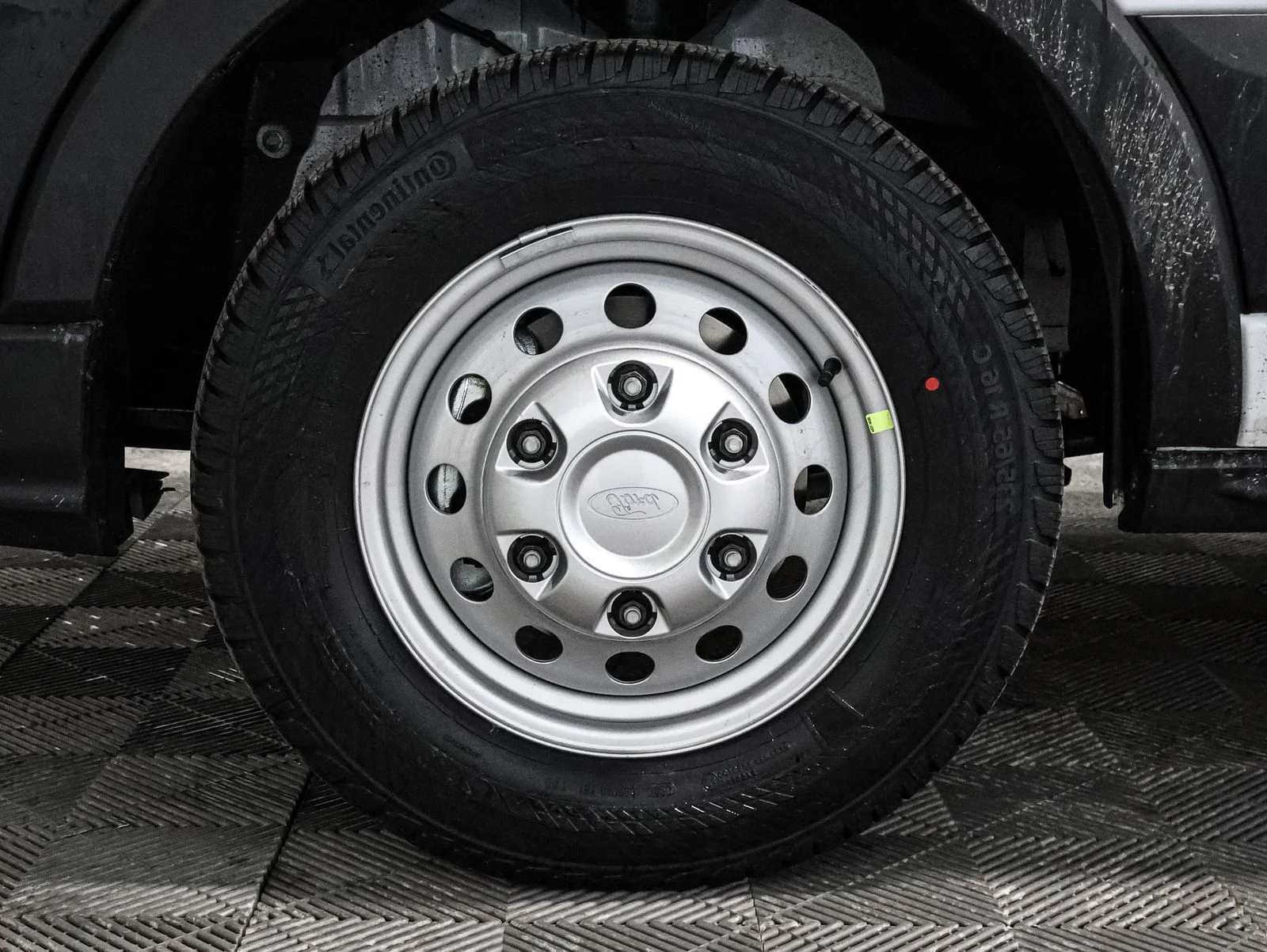 New 2026 Oxford White Ford Cargo Van image 17
