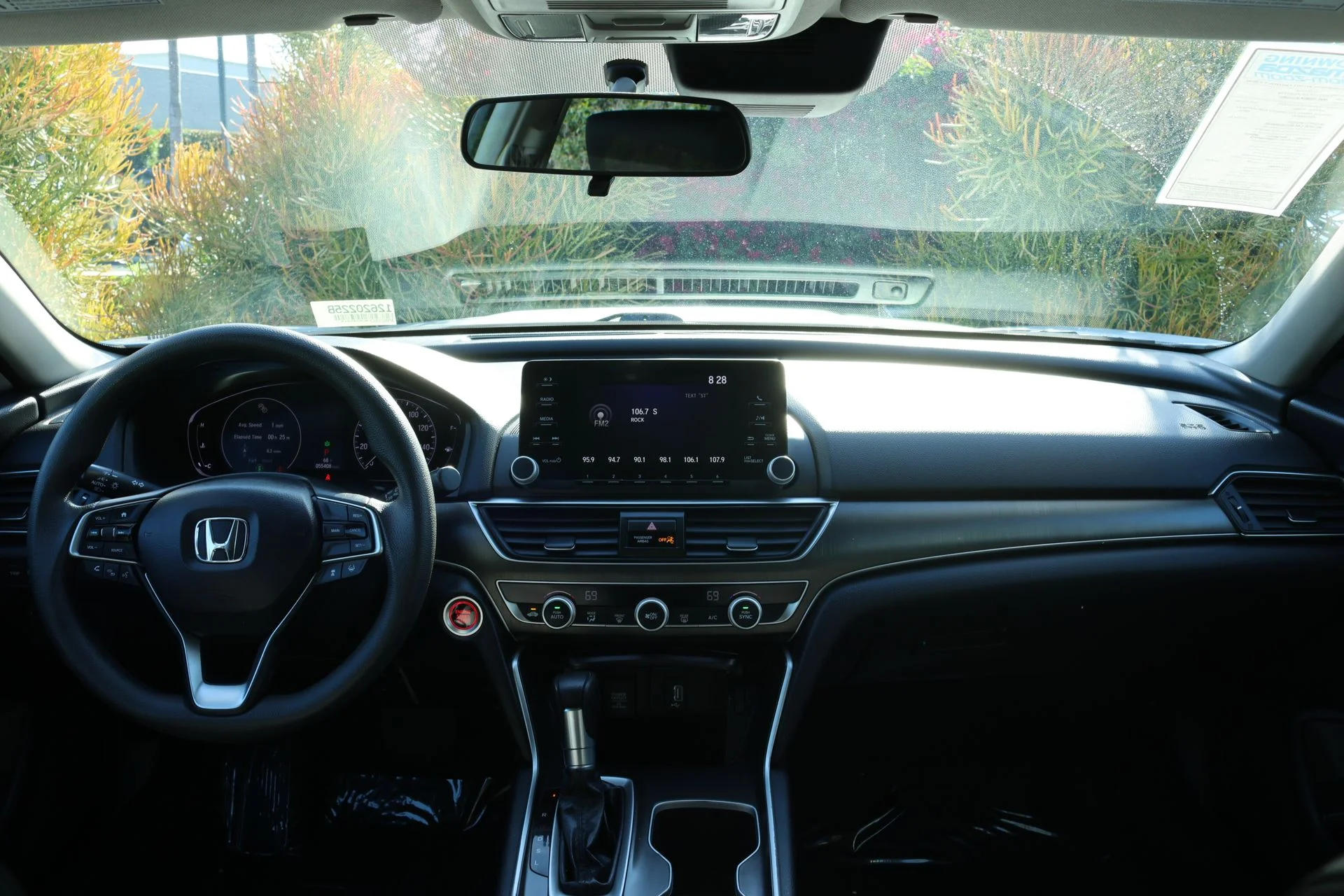 Used 2020 White Honda LX image 7