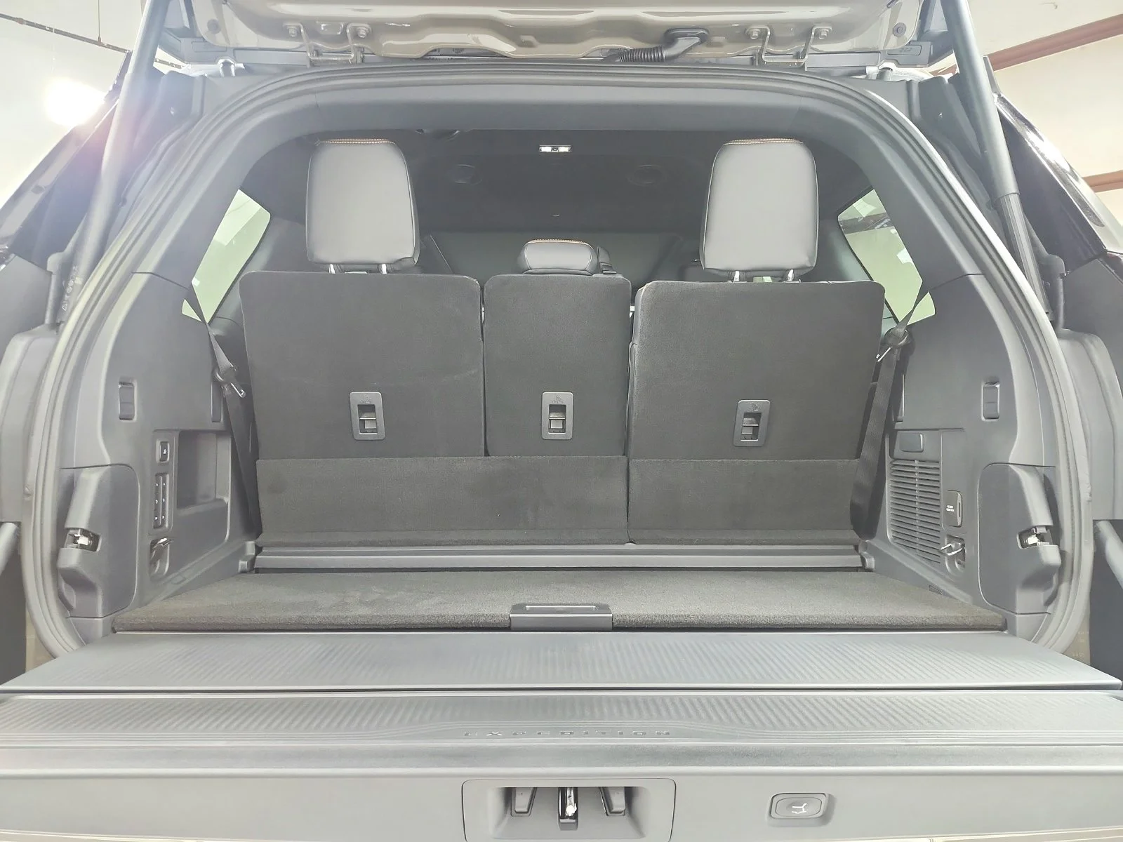 New 2027 Gray Ford Tremor image 48