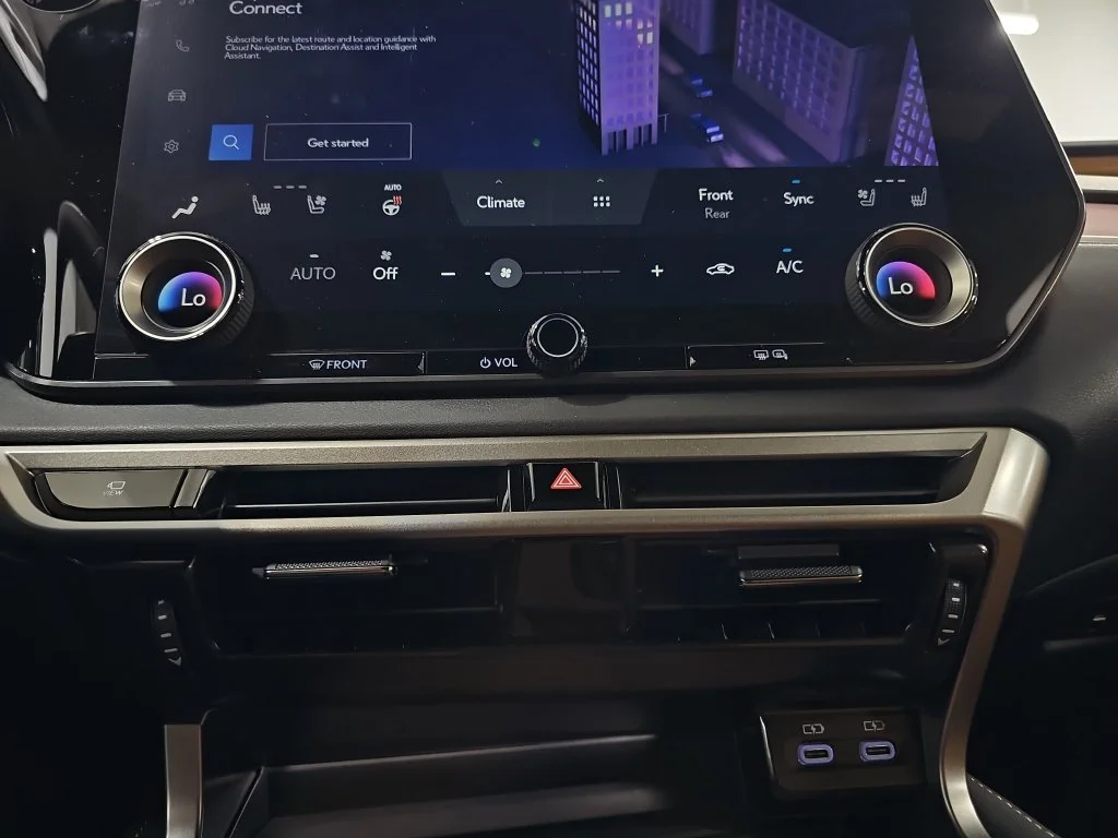 New 2026 Matador Red Mica Lexus PREMIUM image 23