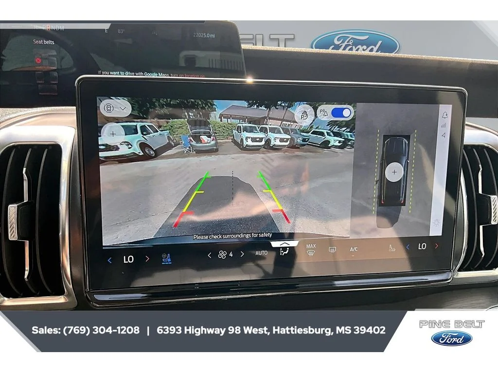 Used 2025 Agate Black Metallic Ford Platinum image 15